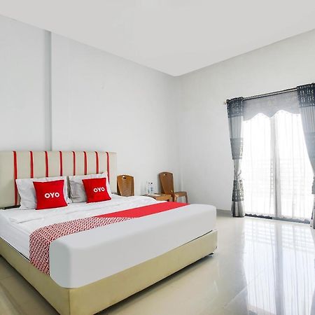 Oyo 2246 Anjung Bang Oking Hotel & Resort Pasarpulaupisang Eksteriør billede