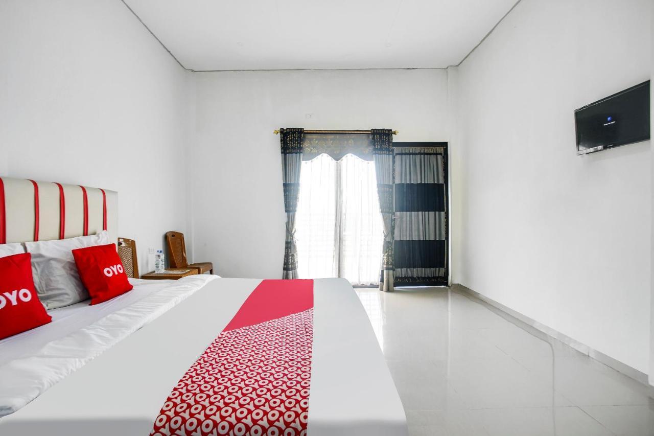 Oyo 2246 Anjung Bang Oking Hotel & Resort Pasarpulaupisang Eksteriør billede